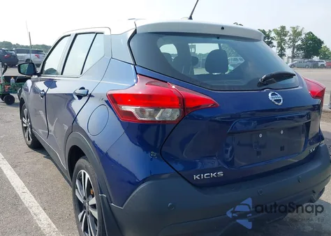 2020 Nissan Kicks Sv Xtronic Cvt z USA, uszkodzony, nr VIN 3N1CP5CV1LL535720